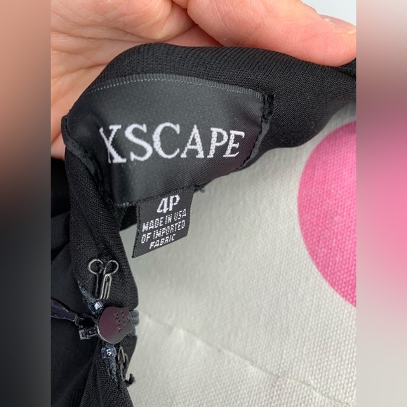 Xscap Pleated Floral-Print Evening Gown Size 4P - Picture 8 of 9